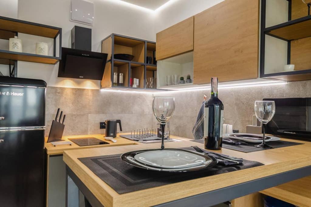 Vip - Smart Appartement Kiev Buitenkant foto