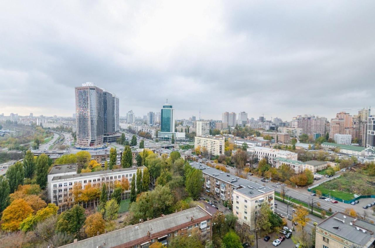 Vip - Smart Appartement Kiev Buitenkant foto