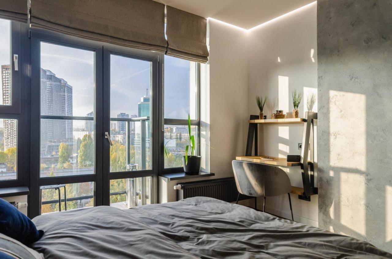 Vip - Smart Appartement Kiev Buitenkant foto